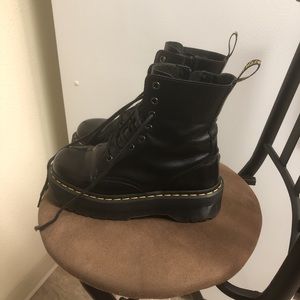 Dr. Martens Jadon